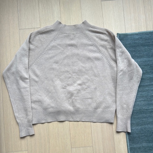 Frame Denim Tan Crewneck Sweater with Ribbed Cuffs - Picture 3 of 3